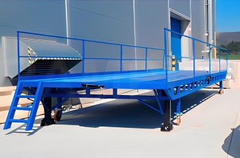 Modularna nakladalna ploščad