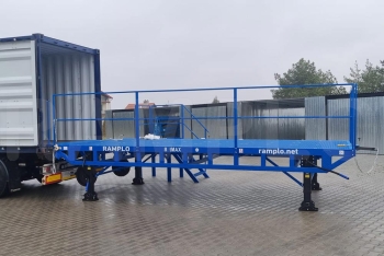Nakladalna modularna ploščad
