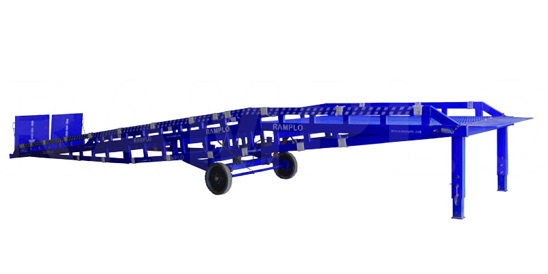 Mobile loading ramp