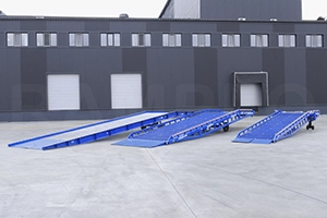 EMM Company Rampe di Carico 3500 mm - Portata 41 q.li - Loading ramp sold  by EMM Company srl (Ad code: EM501)